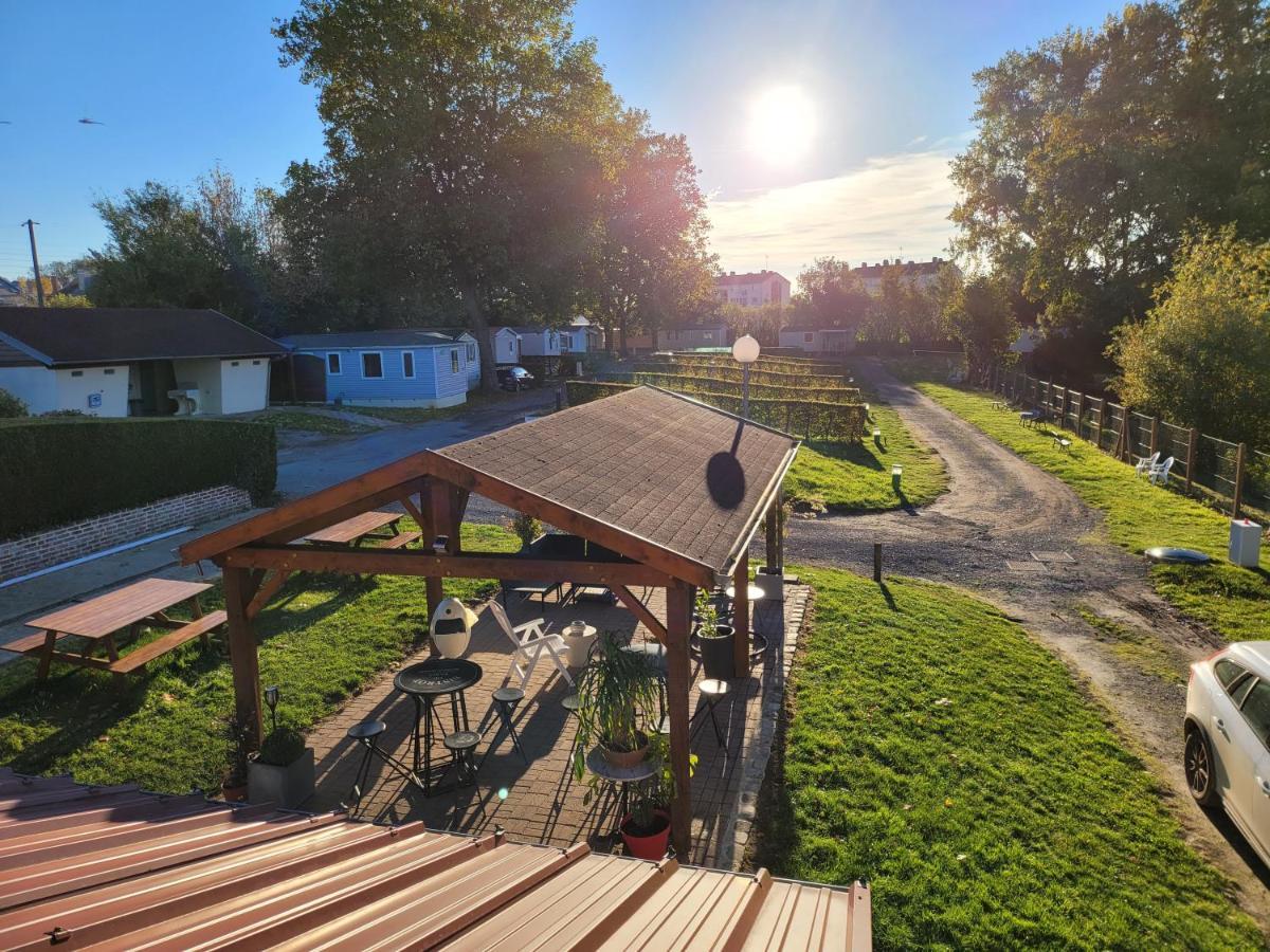 Hotel Camping Le Brochet Péronne Exteriér fotografie